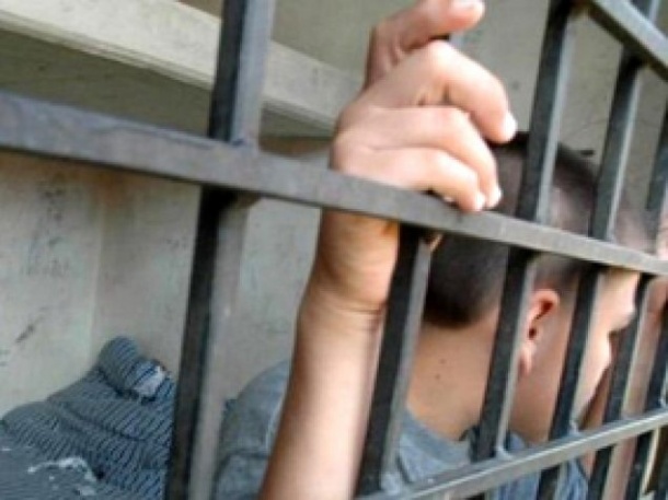 Підліткова злочинність в Україні: тривожні тенденції та приховані проблеми